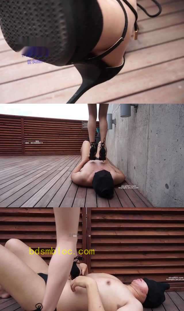 【小妮女主】性感丝袜高跟鞋全程痛苦践踏调教