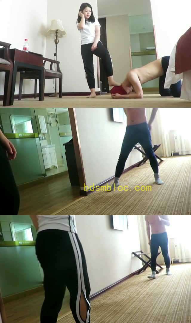 【小黑屋】超美现役60KG级跆拳美女教练踢打！
