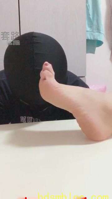 【冷颜女王】伺候主人睡觉