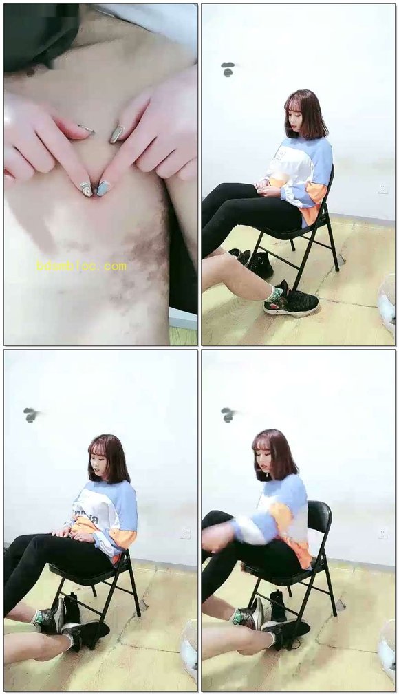 【南笙四爷S】恋足诱惑虐乳，刺激后足J踩射