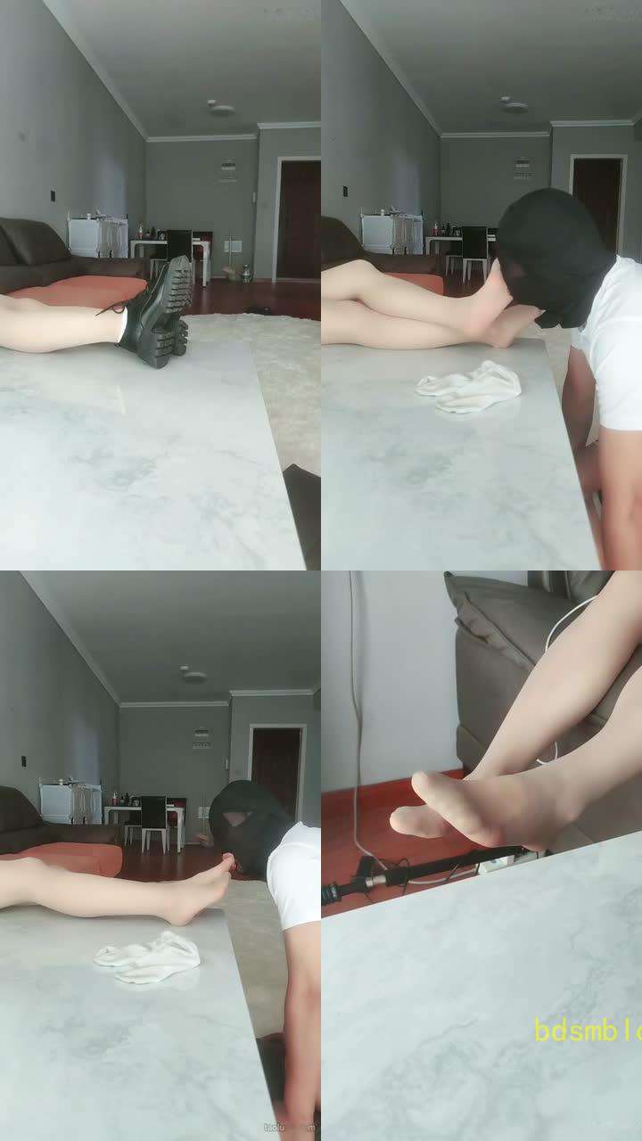 【盈盈女S】沉浸式舔脚，深喉