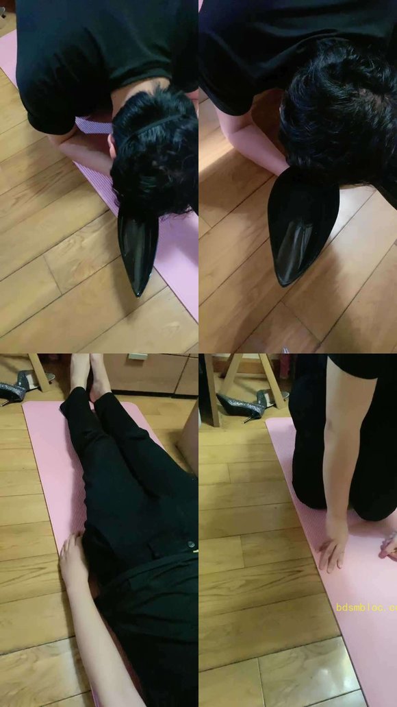 【艾丝】强制狗舔脏鞋