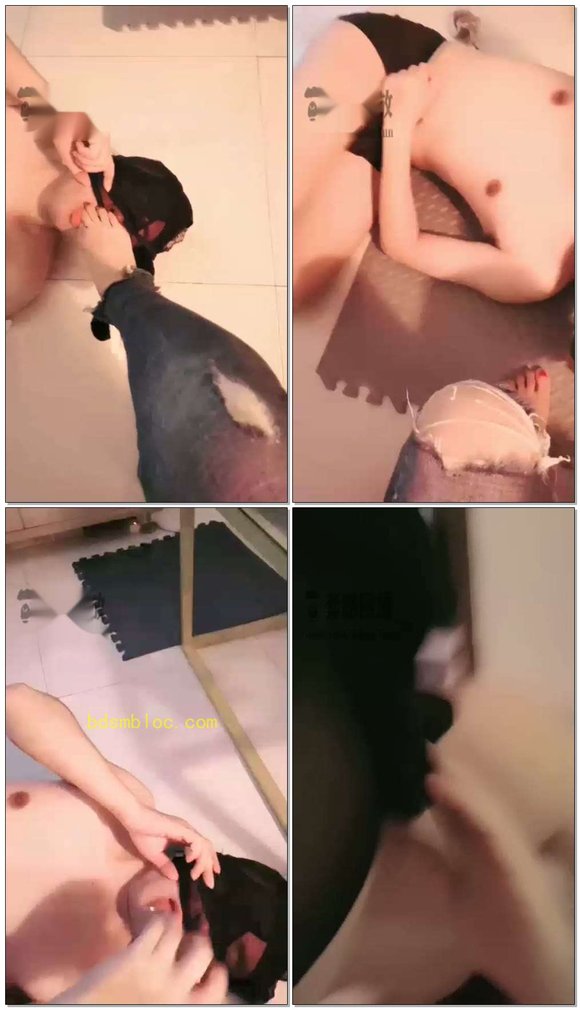 【娜娜S】贱狗渴了喝圣水！管饱