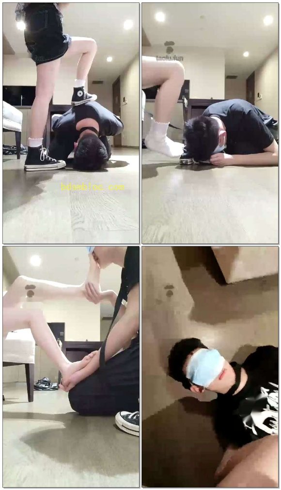 【哈宝s】帆布鞋香白袜调教公狗