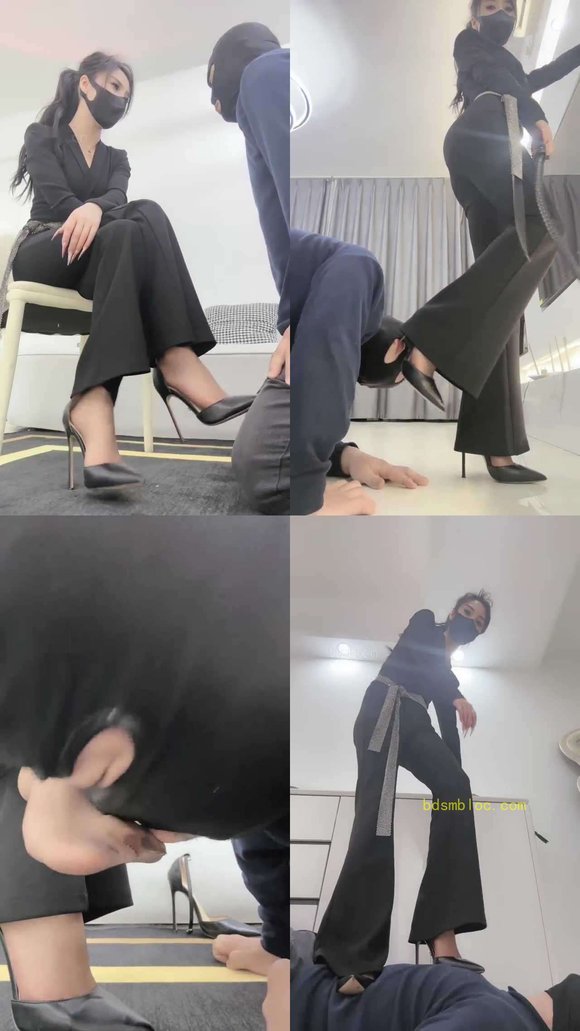 【萱萱女蒂】舔鞋 耳光 踩踏
