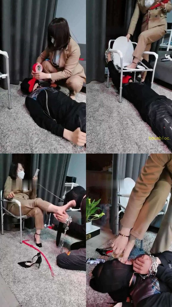 【乐爷】窒息贱奴深喉喝丝袜水