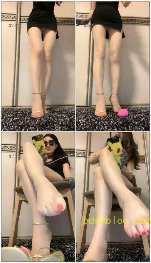 【苏曼】白皙美脚红绿灯