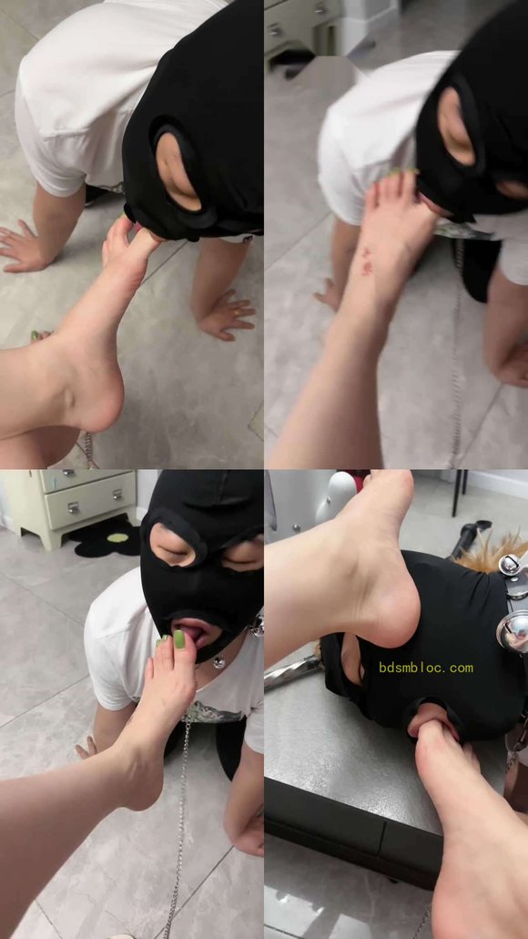 【心无禁忌】下跪品尝原味裸足