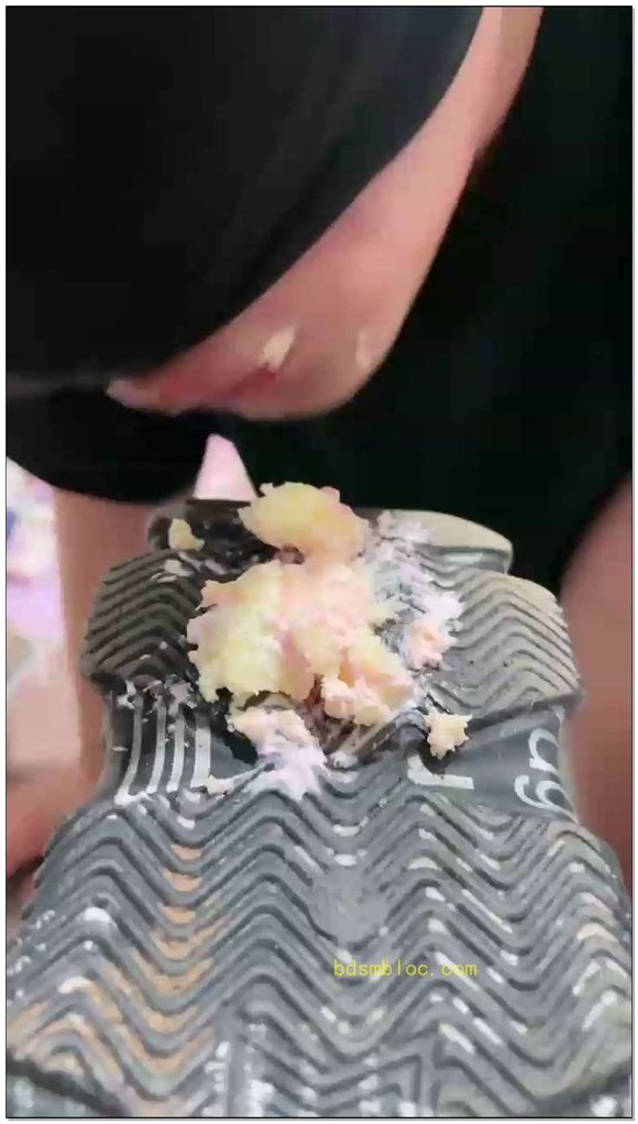 【济南艾文s】狗舔鞋底食物裸足蛋糕
