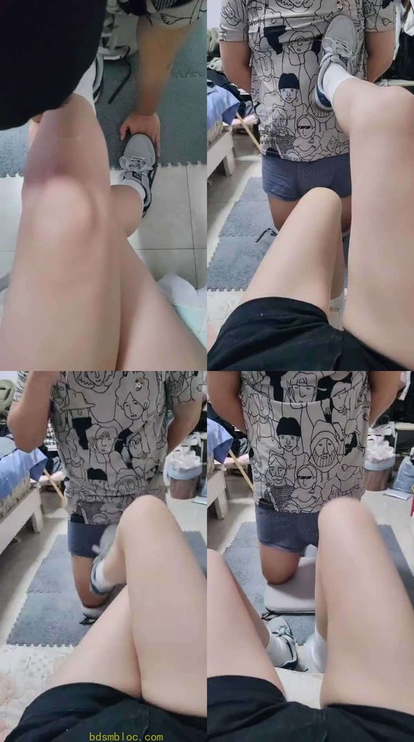 【小羊咩咩】运动鞋白袜踩虐家奴