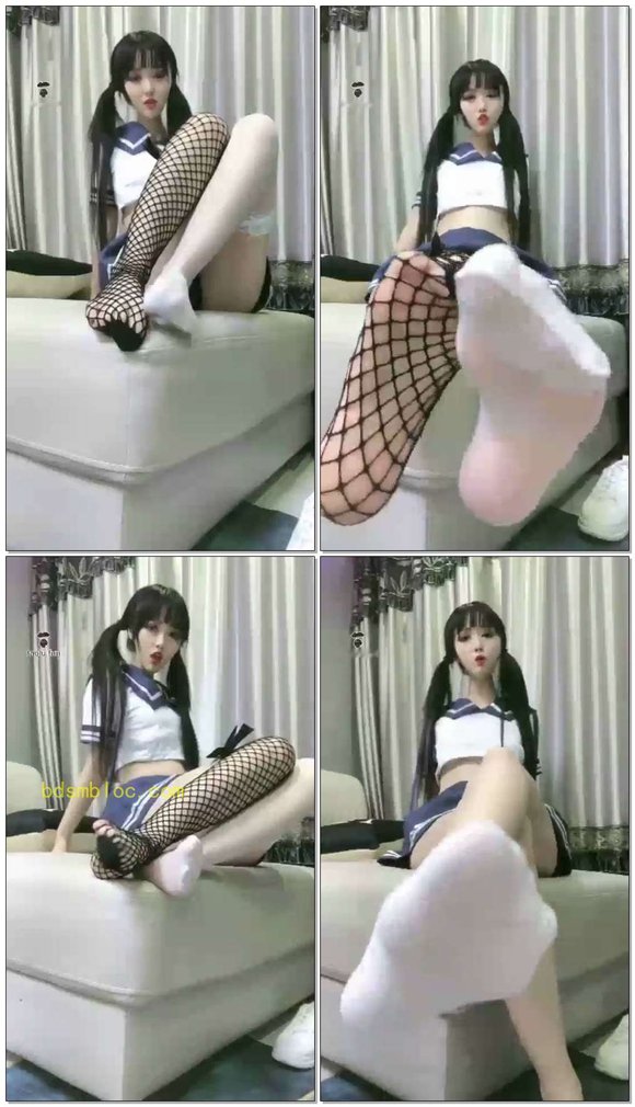 【浅夏S】第一视角全程羞辱，丝袜一波，船袜一波