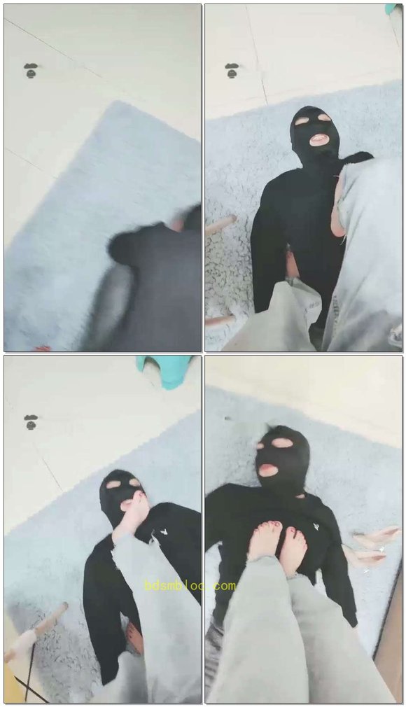 【灵竹S】贱狗连舔脚都不会，被主人不断鞭打哀嚎