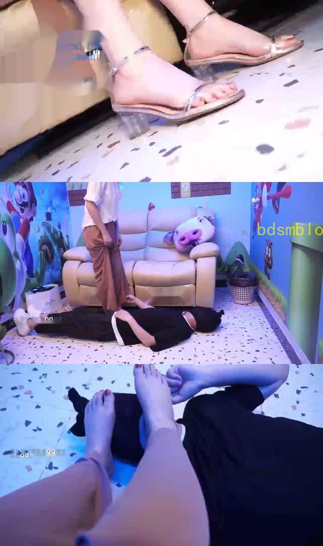 【黑丝诱惑】某商场服装销售员洋洋的凉鞋裸足美脚