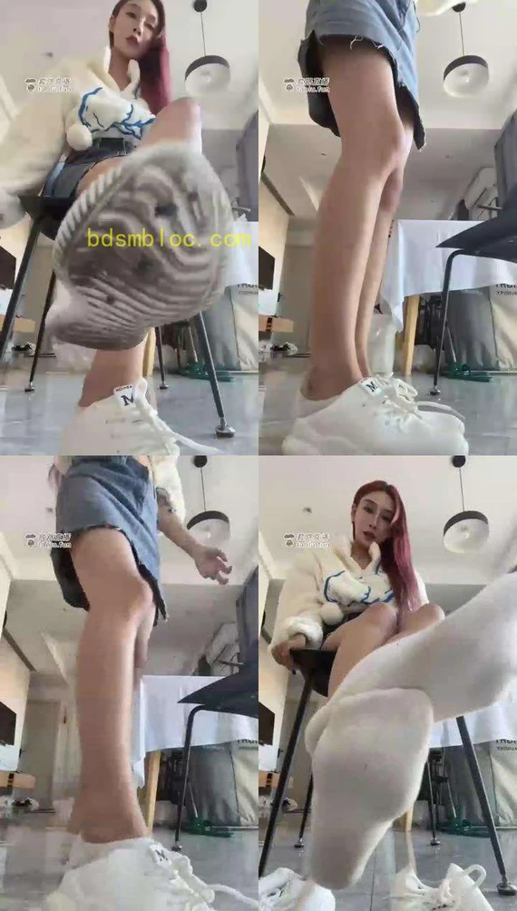 【伊茜】两周脏棉袜白鞋第一视角炸4