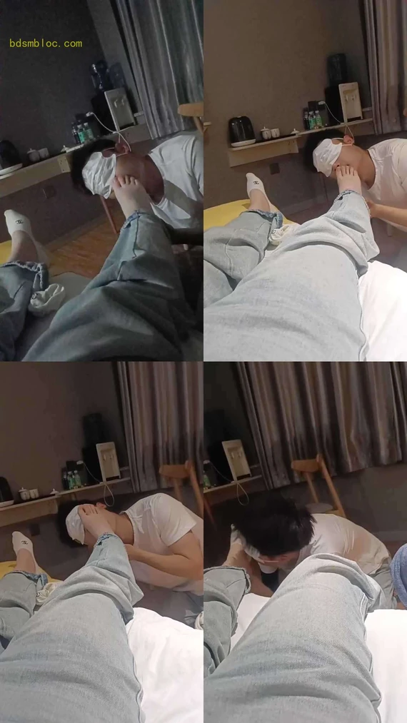 【鑫鑫情侣】绿帽奴跪舔运动鞋船袜裸足