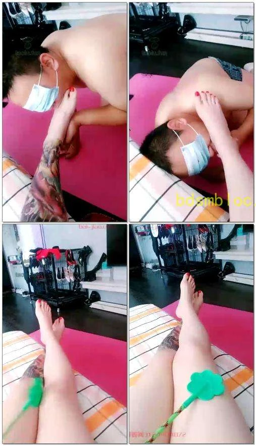 【竺南宫S】兢兢业业舔脚奴