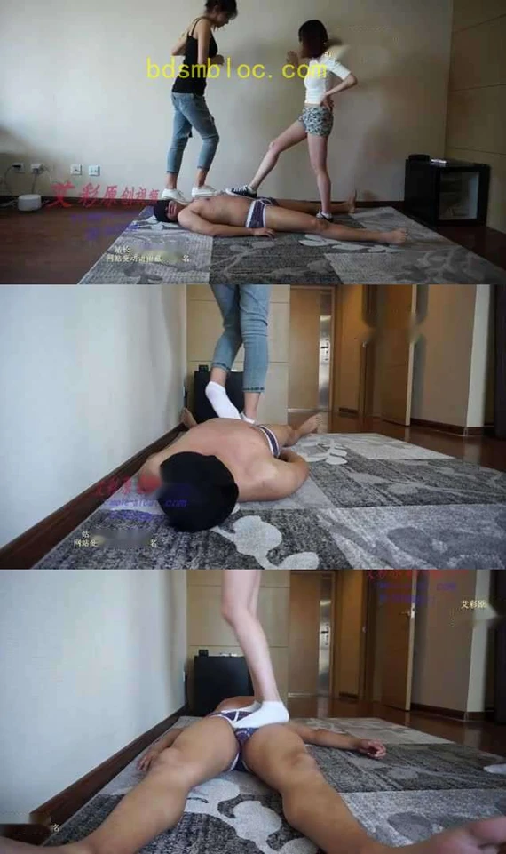 【小妮女主】双人白袜帆布鞋践踏玩弄毯子