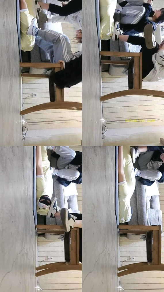 【江婷】双S边直播边踩脚垫