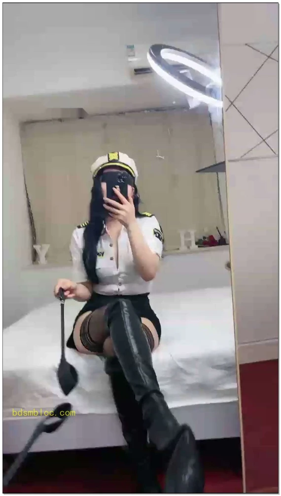 【广州女王田野】第一视角红绿灯1小时你敢挑战吗？
