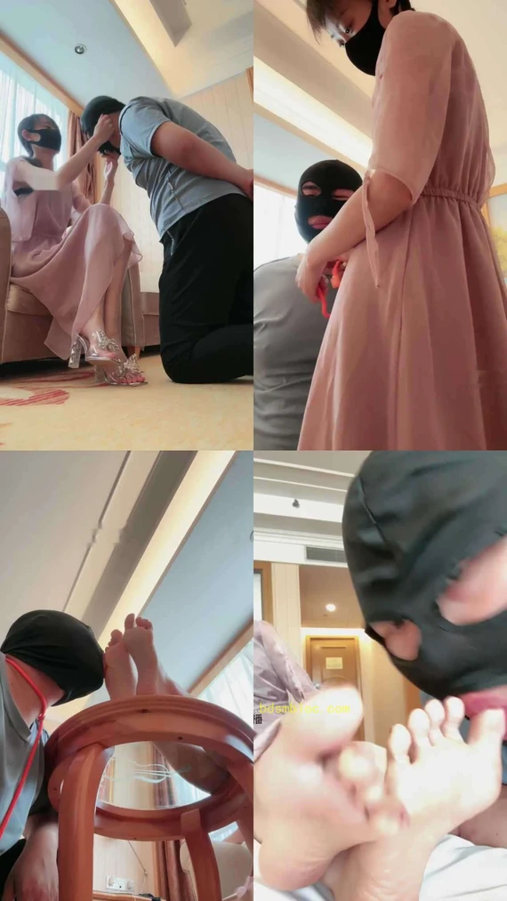 【美娜格格s】揪耳朵极致羞辱舔玉足狂烧不停