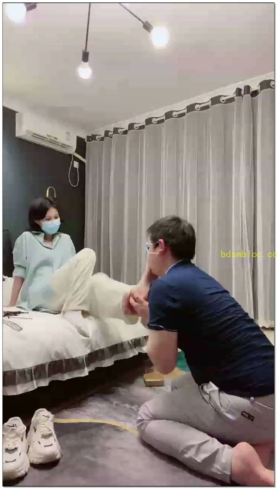【骨精精】团里小贱圈养的凄惨第一天
