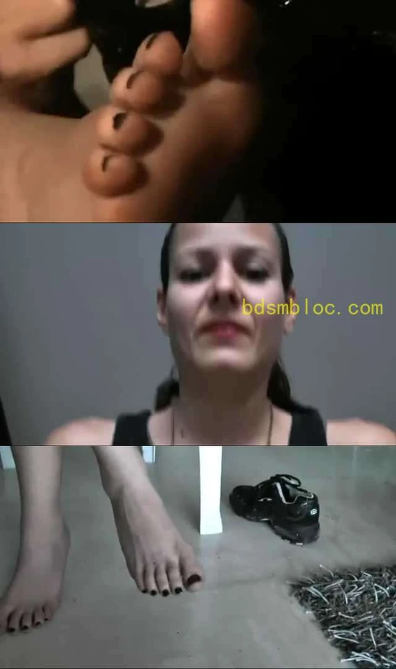 【欧美女王】真实记录女神户外跑步后的新鲜冒热气原味汗脚和臭鞋踩狗脸捂狗鼻!