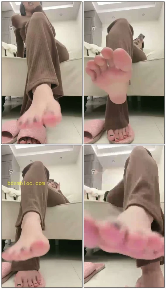 【桃子大大】第一视角裸足羞辱倒计时