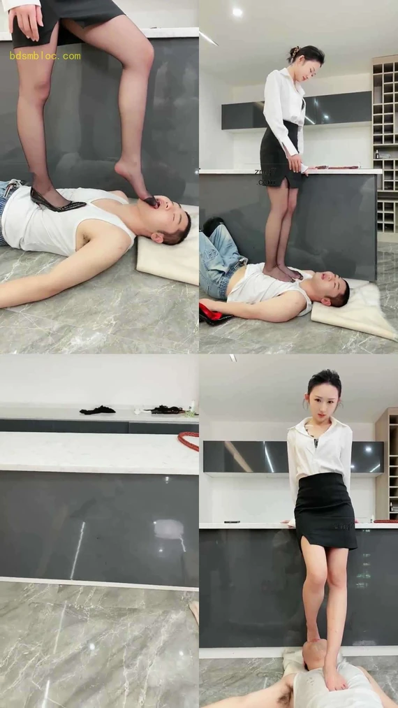 【麋鹿银儿】高跟重踩 脚深喉插吐