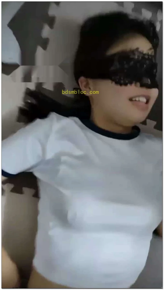 【蟹宝柳州S】棉袜调教母狗，舔脚深厚