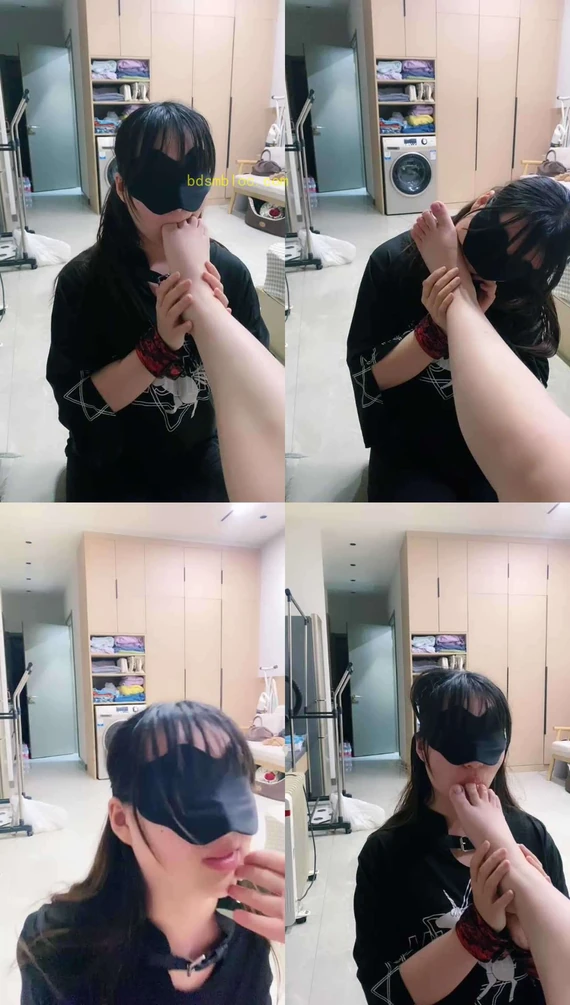 【小羊】羞涩闺蜜舔裸足