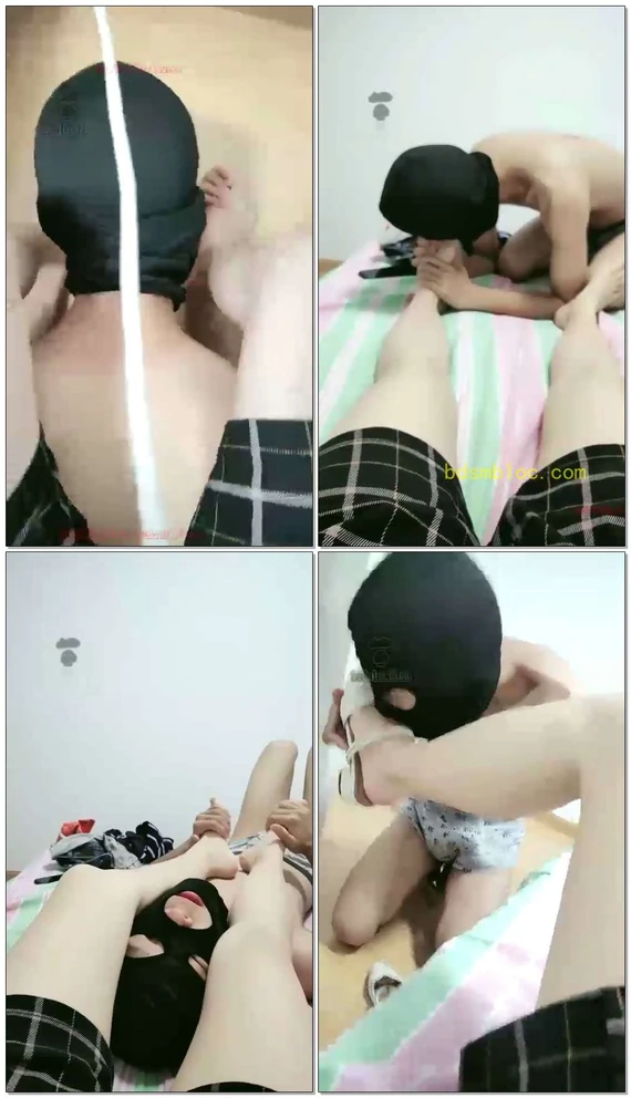 【安琪拉】深喉踩踏骑马闻胯下