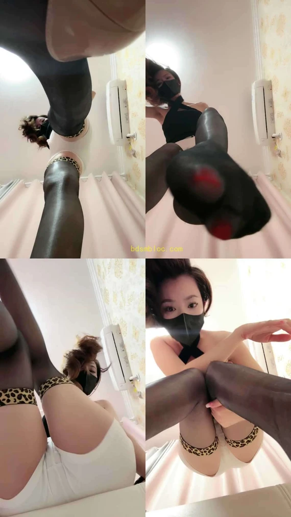 【多多】马桶胯下视角