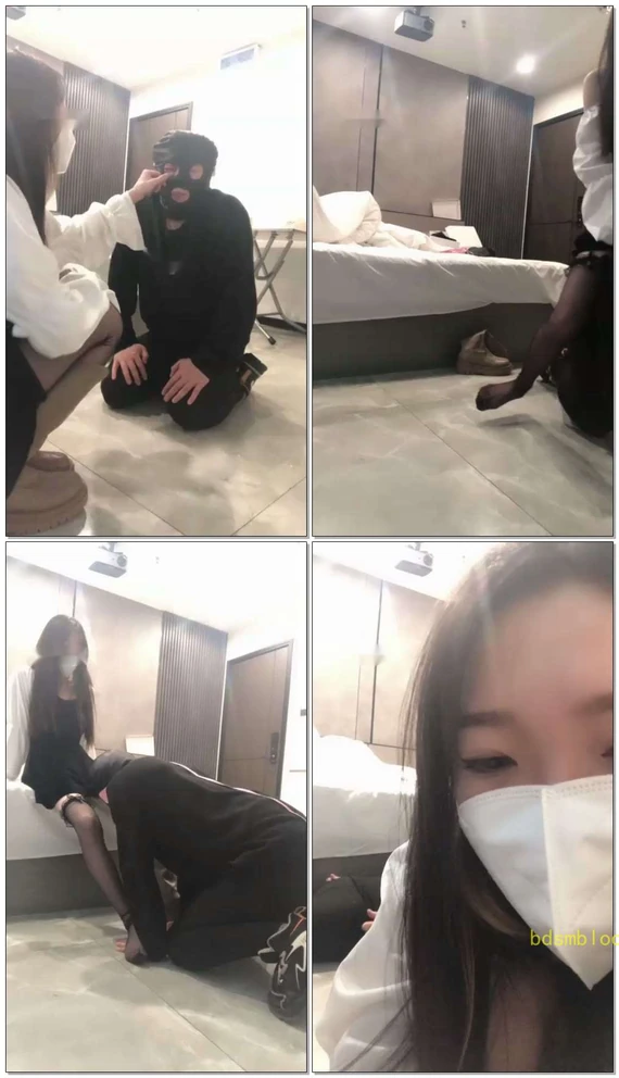 【77s的小公狗】77妈妈踢档耳光（粉丝互动）