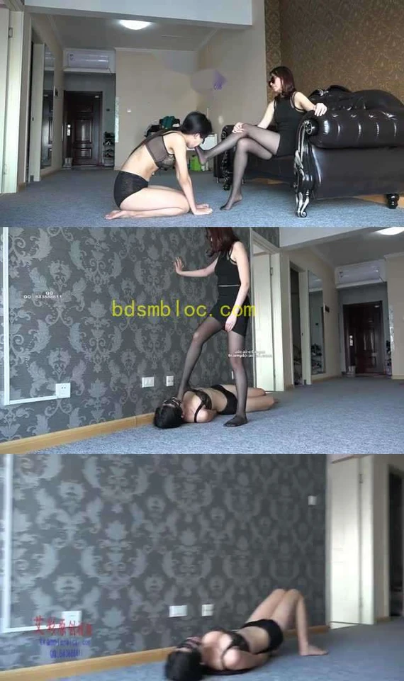 【艾彩】黑丝极度插嘴深喉