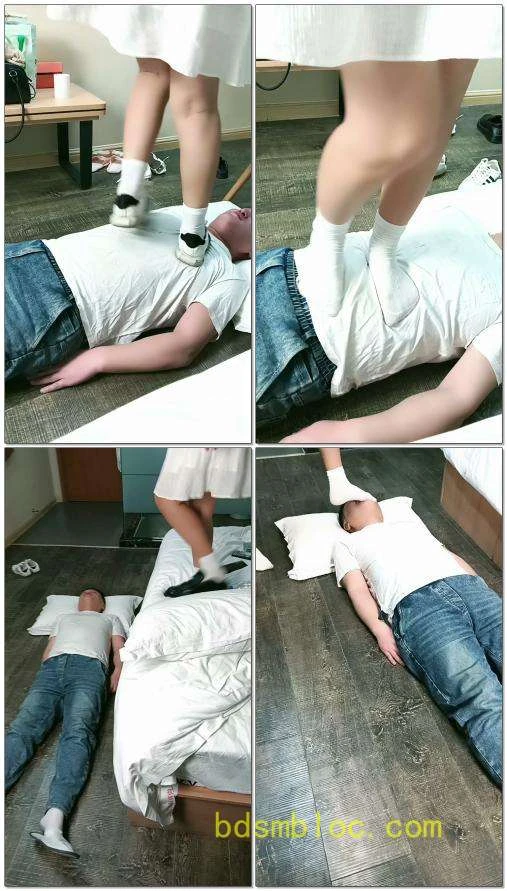 【萌宝儿】全体重跳踩拖鞋小白鞋皮鞋踩踏专场