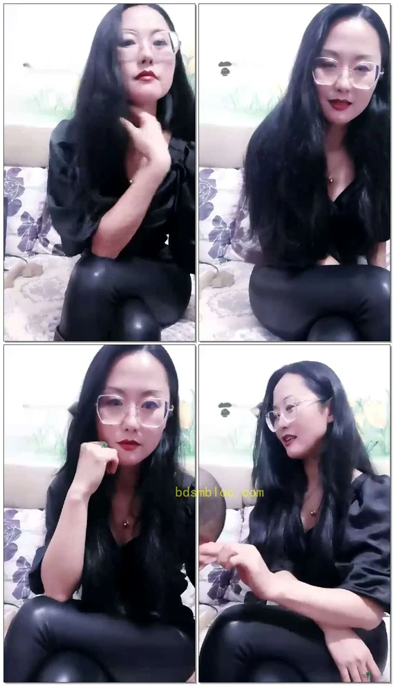 【女王菲主】闻靴子里的臭丝袜