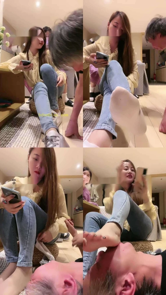 【一嬛女王】当着素人的面羞辱老狗