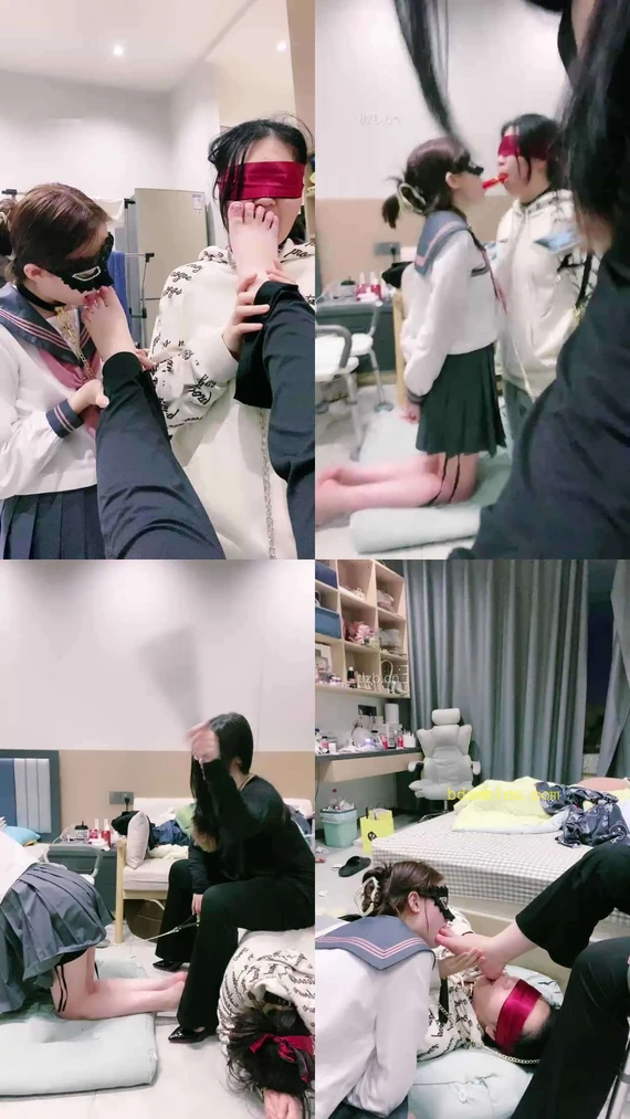 【小羊】母畜下跪舔原味裸足